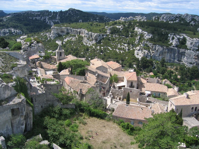 village des baux de Provence bnb chambres dhotes hotels