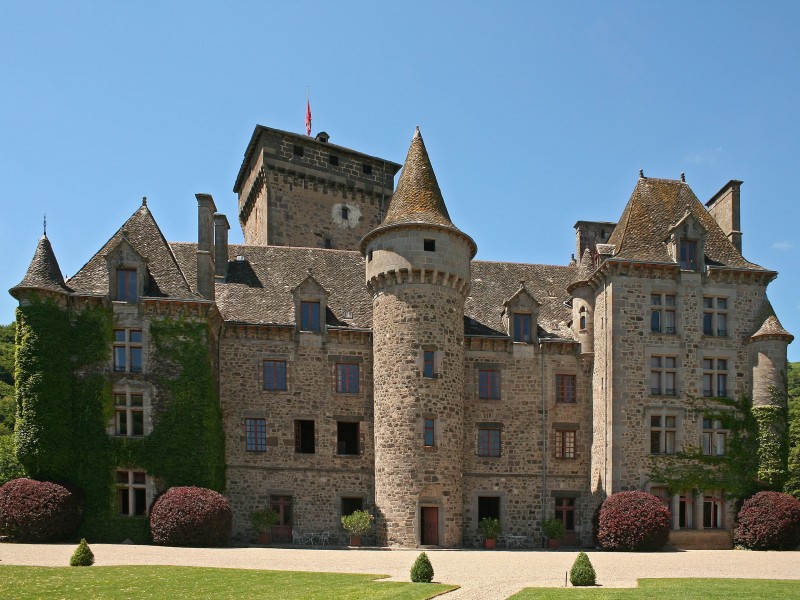 Château de Pesteils bnb chambres dhotes hotels