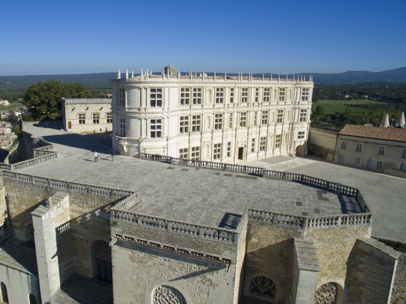 Château de Grignan bnb chambres dhotes hotels