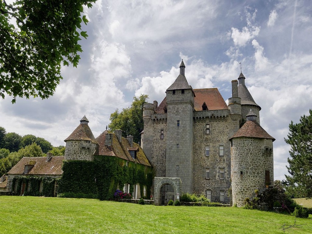 Chateau de Villemonteix