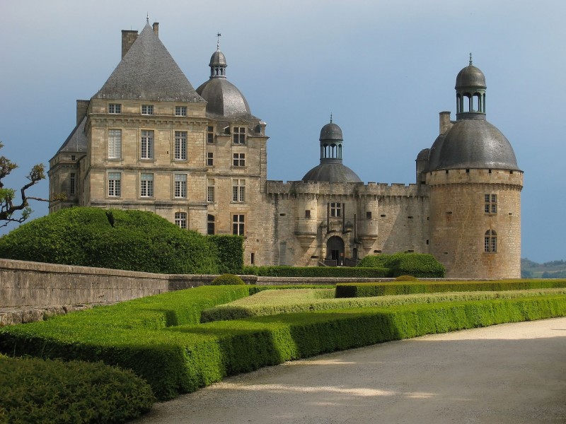 Château de Hautefort bnb chambres dhotes hotels
