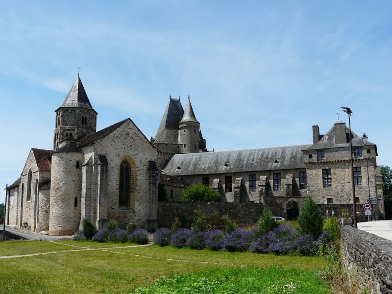 Château de Jumilhac bnb chambres dhotes hotels
